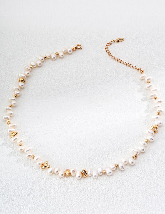 Natural pearl necklace