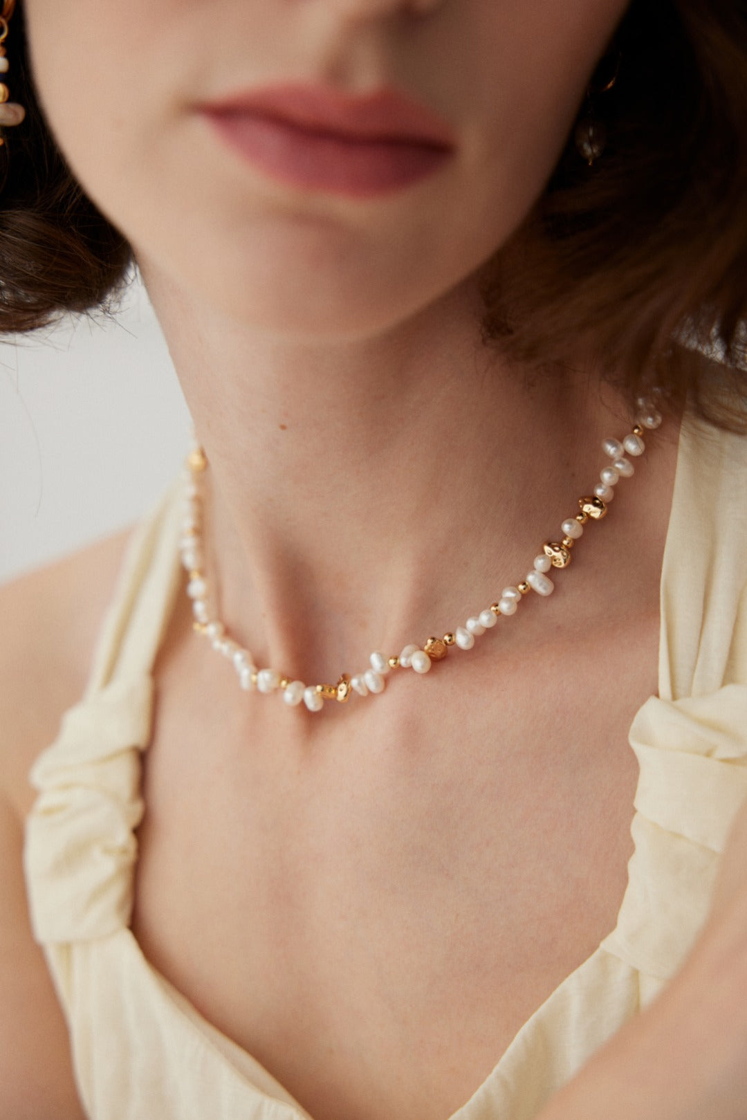 Natural pearl necklace