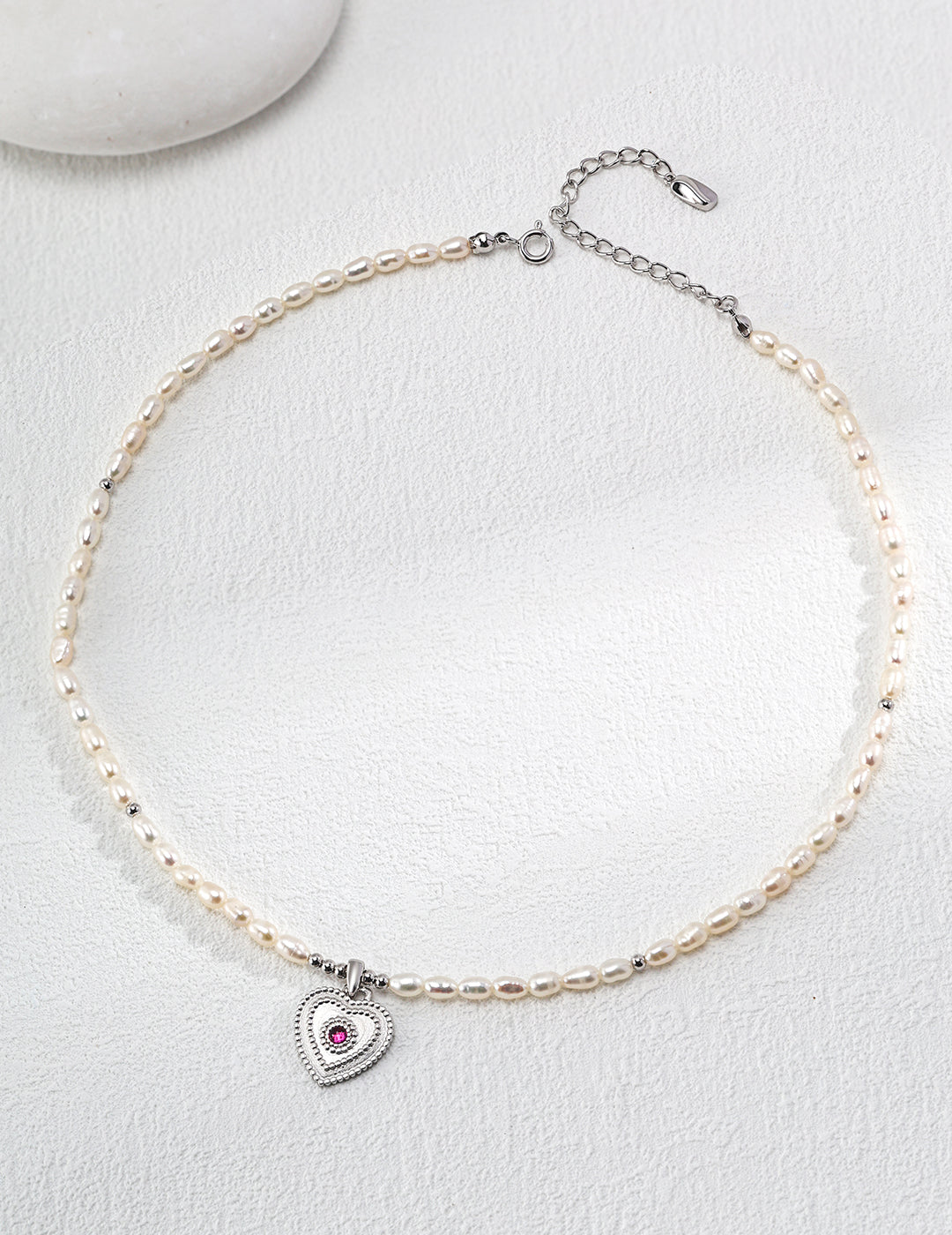 Natural pearl heart necklace