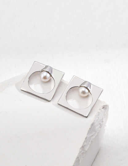 Sterling silver pearl earrings